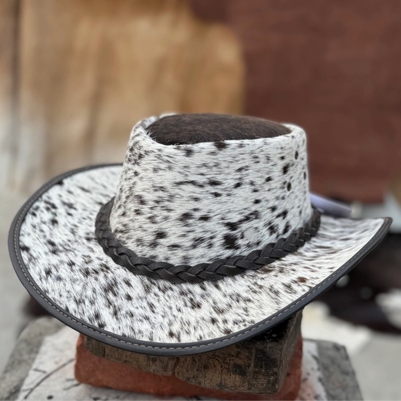 Lesa collection inc Accessories - NEW Lesa collection inc Cabello Leather Outback Western Hat Genuine Cow Hair Hat